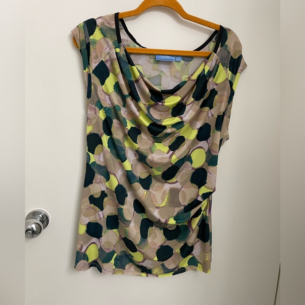 Simply Vera sleeveless ruched shirt